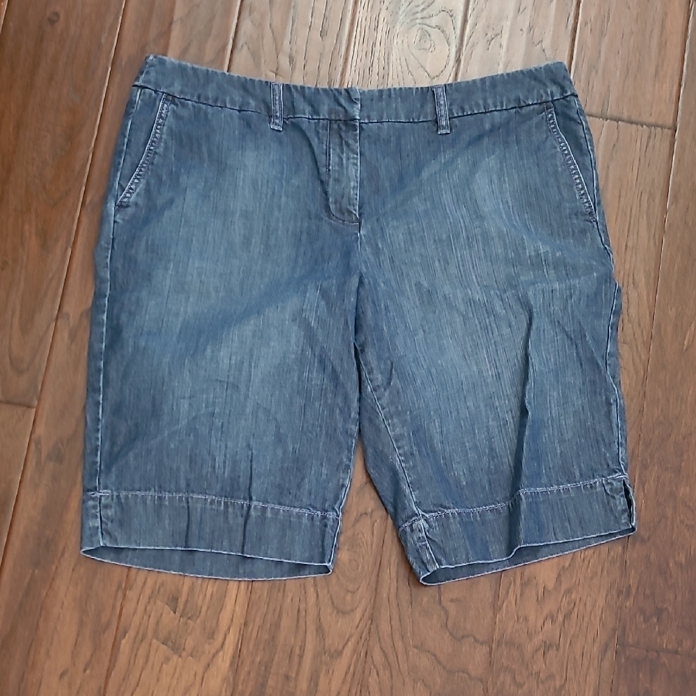New York & Company Denim Shorts size 16